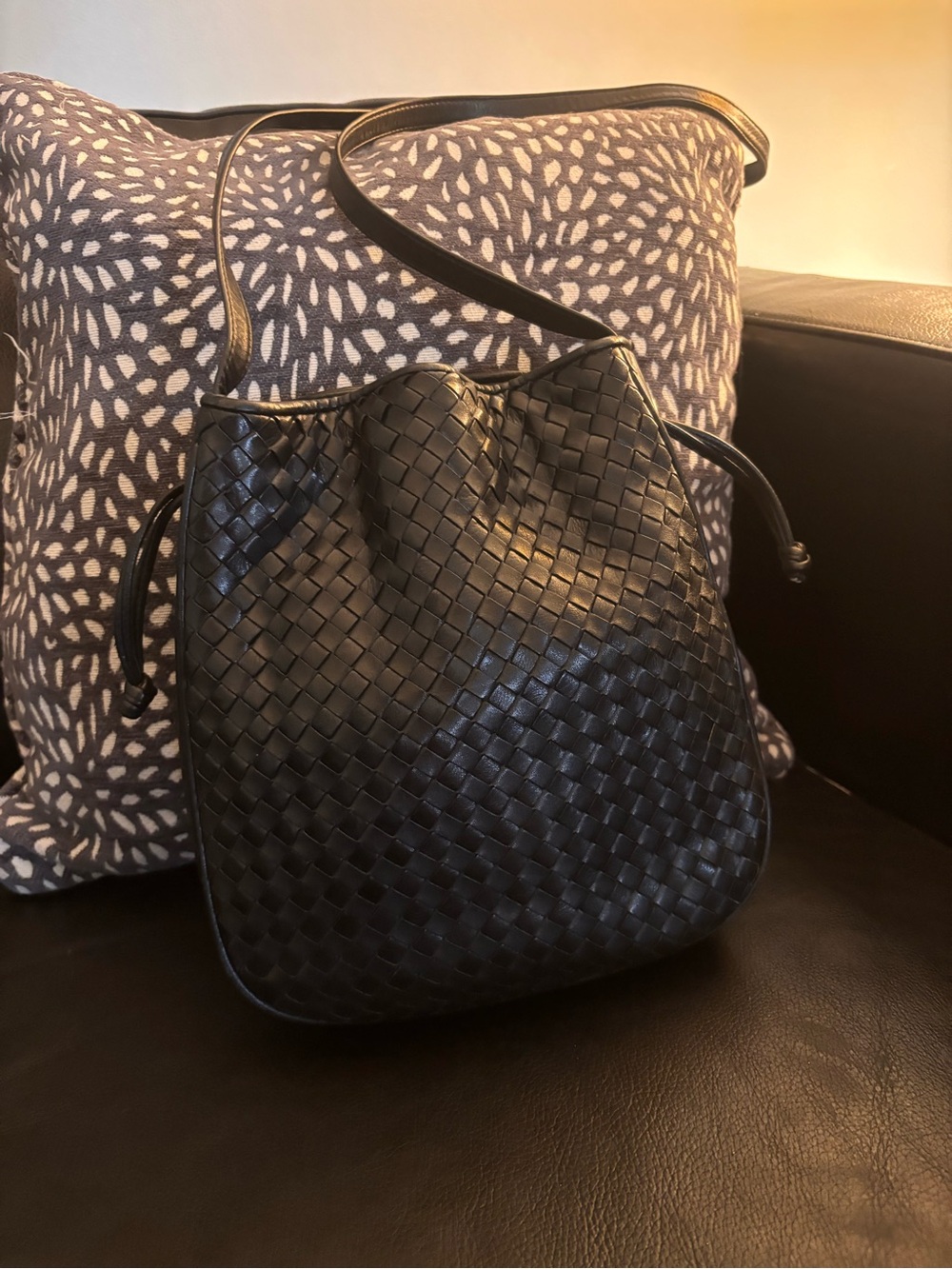 Woven Leather Drawstring Shoulder Bag - Black